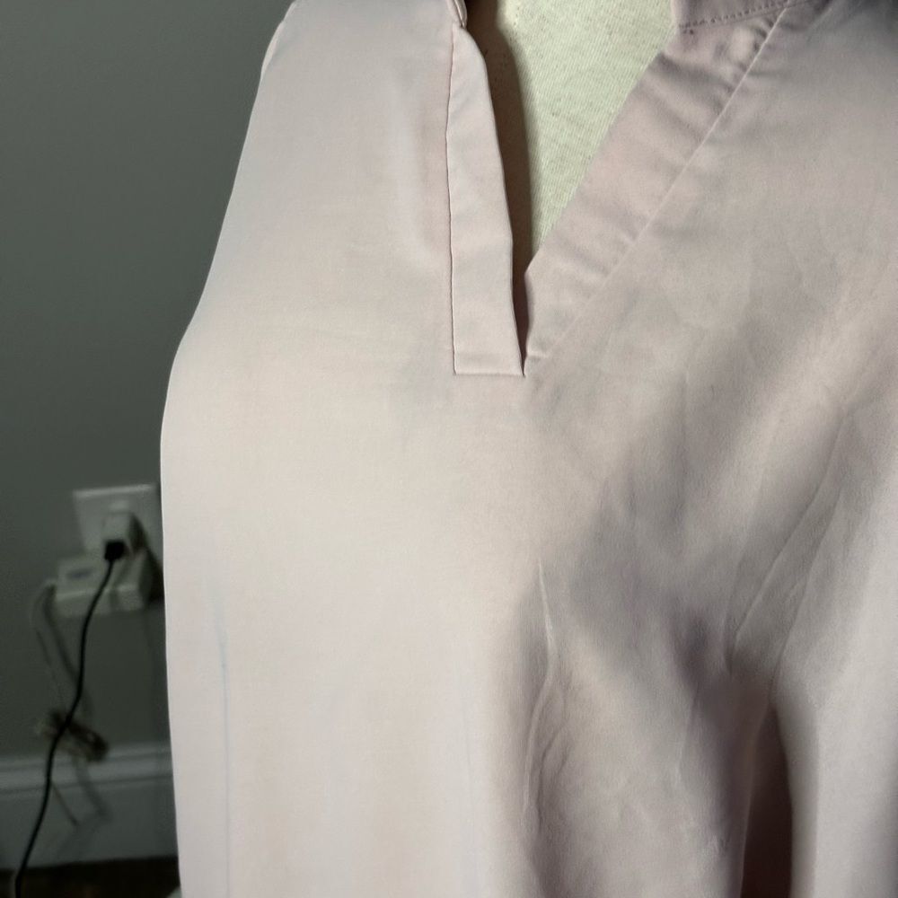 Light Pink V-Neck Blouse - Picture 2 of 5